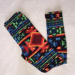 NWOT LU LA ROE AZTEC LEGGINGS NEVER WORN